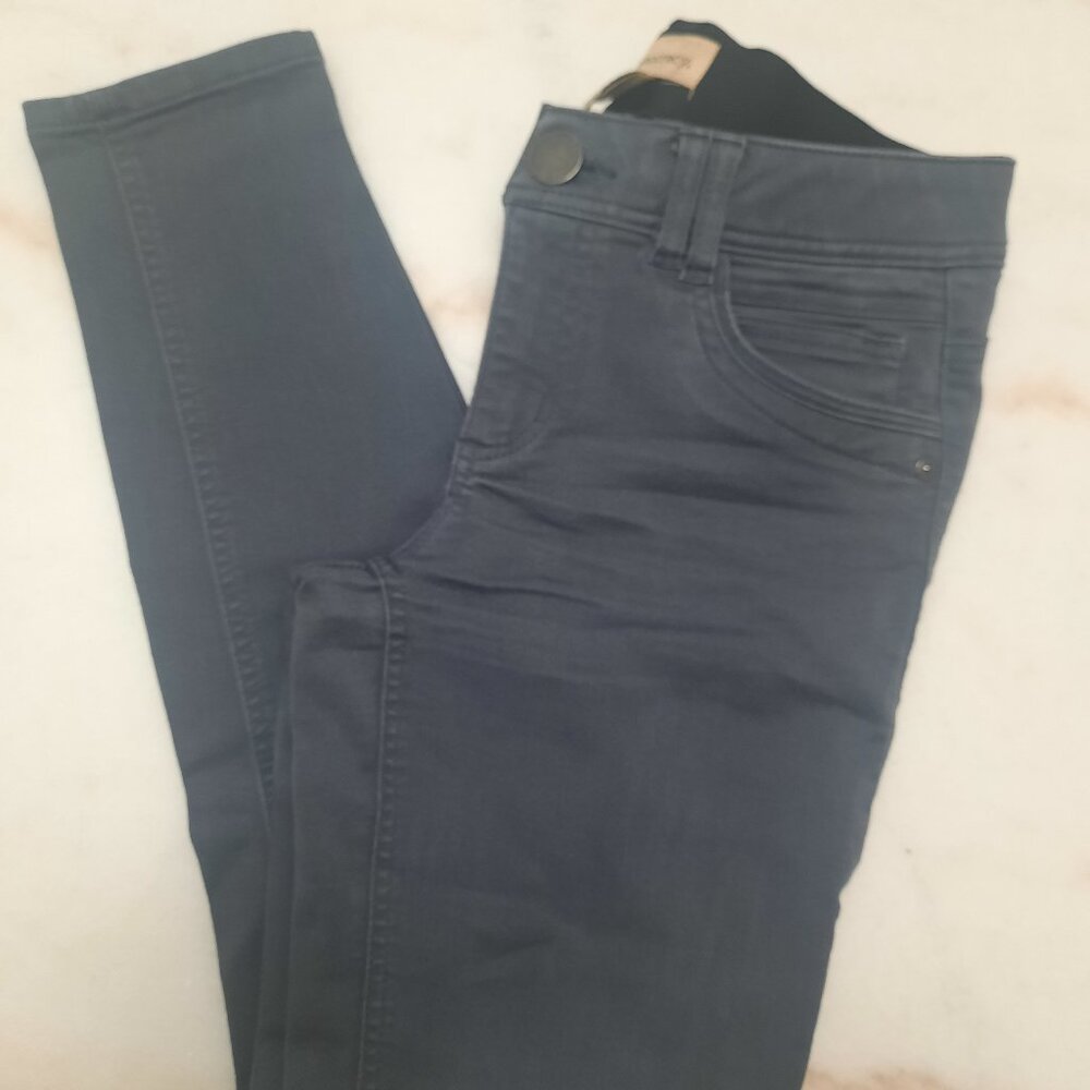 Democracy Pants "Ab" technology Elastic Waist